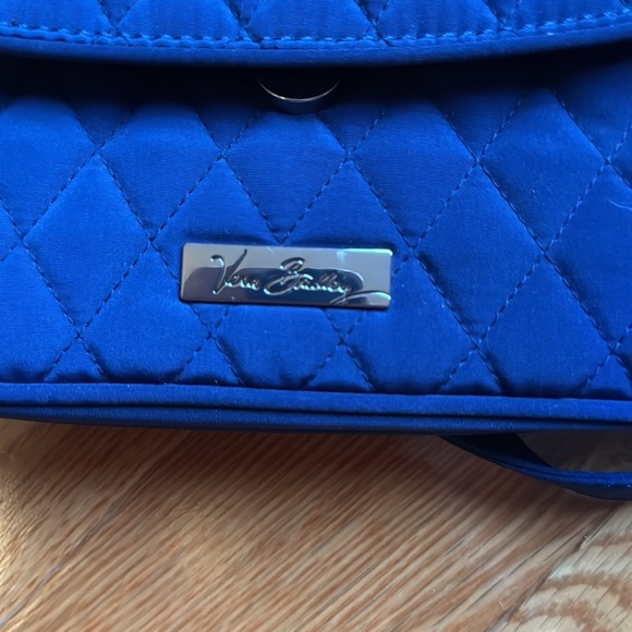 Vera Bradley Royal Blue Quilted Fabric Crossbody Shoulder Bag NWOT - Picture 5 of 5
